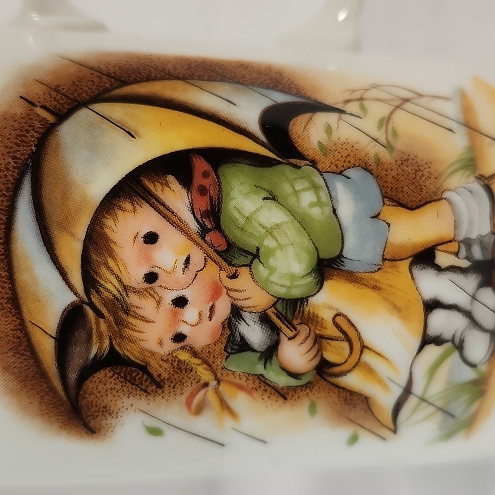 Set of 3 Vintage Hummel-Style Mugs - Collectible Porcelain - Made in Japan 1950s - Picture 5 of 16
